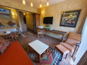 Woodmere Grand Hotel